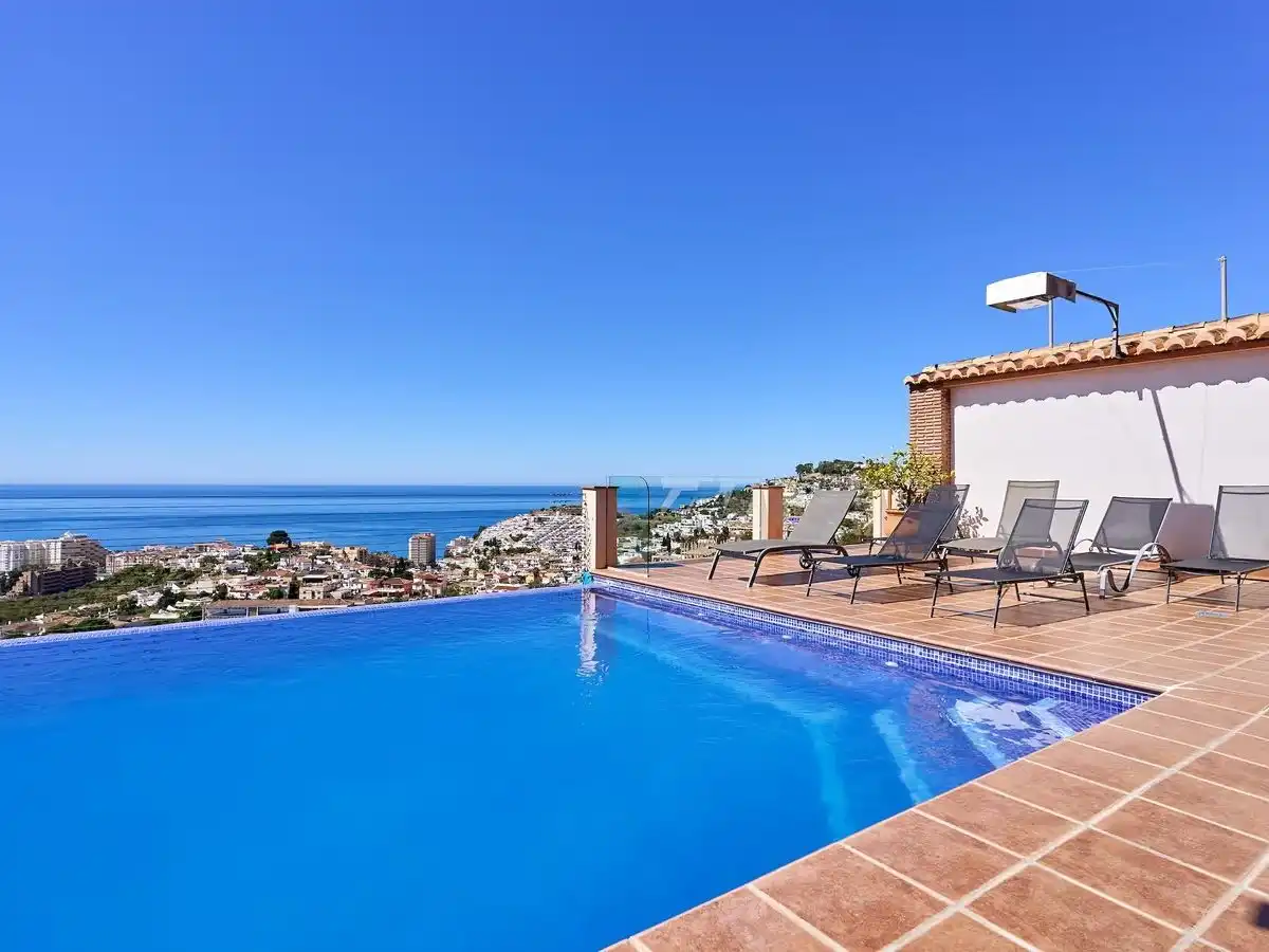 Casa amb piscina en venda a Calle Cuesta Grana 16, imagen 2