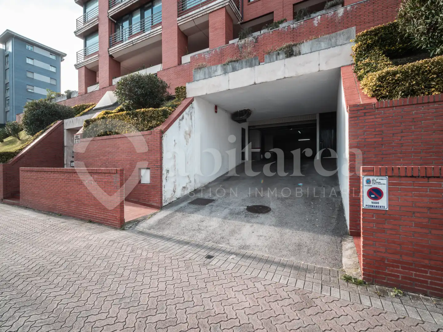 Parkplatz von Maisonette zum Verkauf in Santander mit Heizung, Parkett und Abstellraum