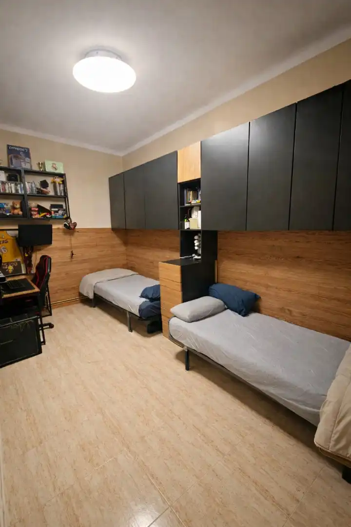 Schlafzimmer von Erdgeschoss zum Verkauf in Badalona mit Heizung, Terrasse und Abstellraum