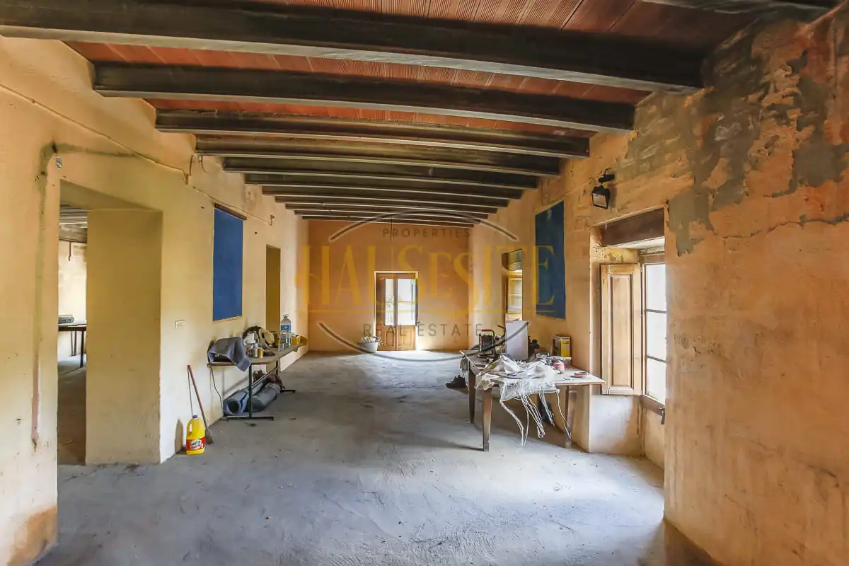 Country homes for sale in Torrelavit