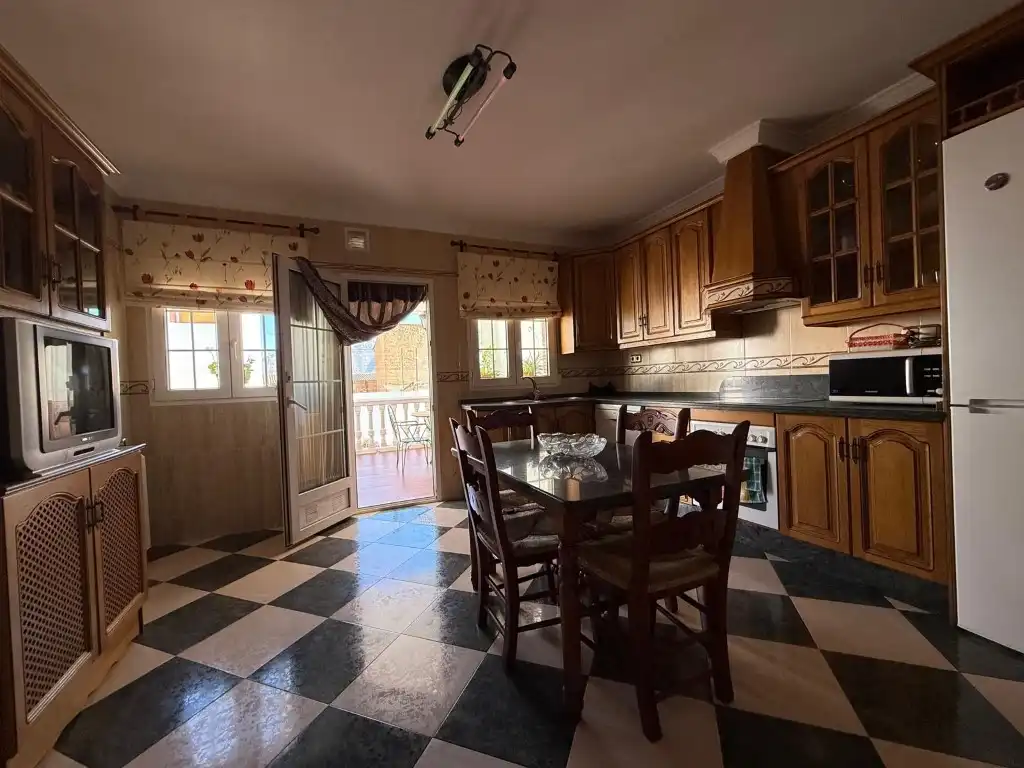 Kitchen of Houses for sale in Zafarraya  with Terrace, Storage room and Furnished