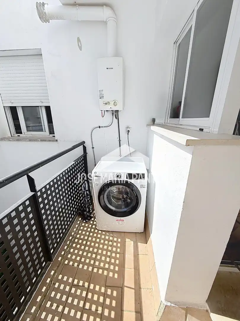 Exterior view of Flat for sale in Arcos de la Frontera  with Air Conditioner, Heating and Storage room