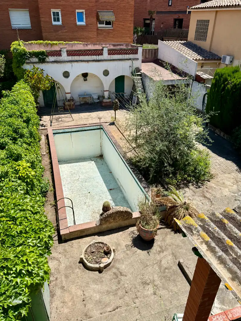 Piscina de Casa o chalet en venta en Barcelona con Calefacción, Jardín privado y Terraza
