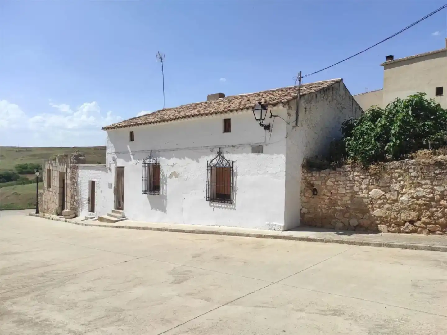 Vista exterior de Terreno en venta en Castillo de Garcimuñoz