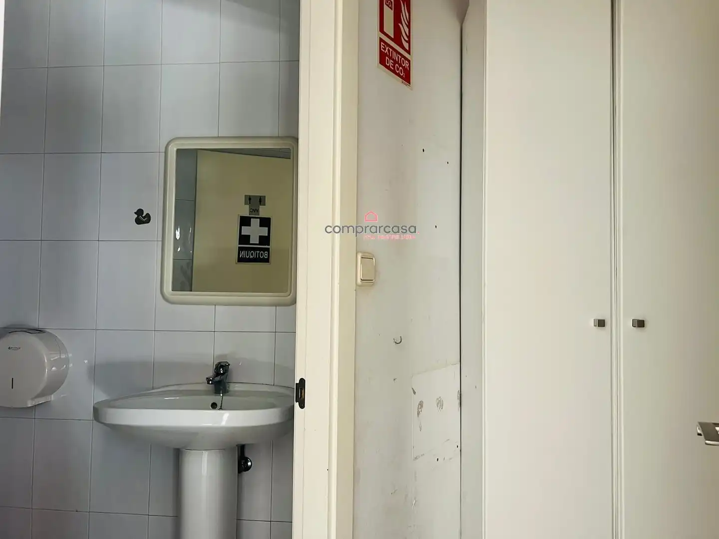 Baño de Local de alquiler en Cambre 
