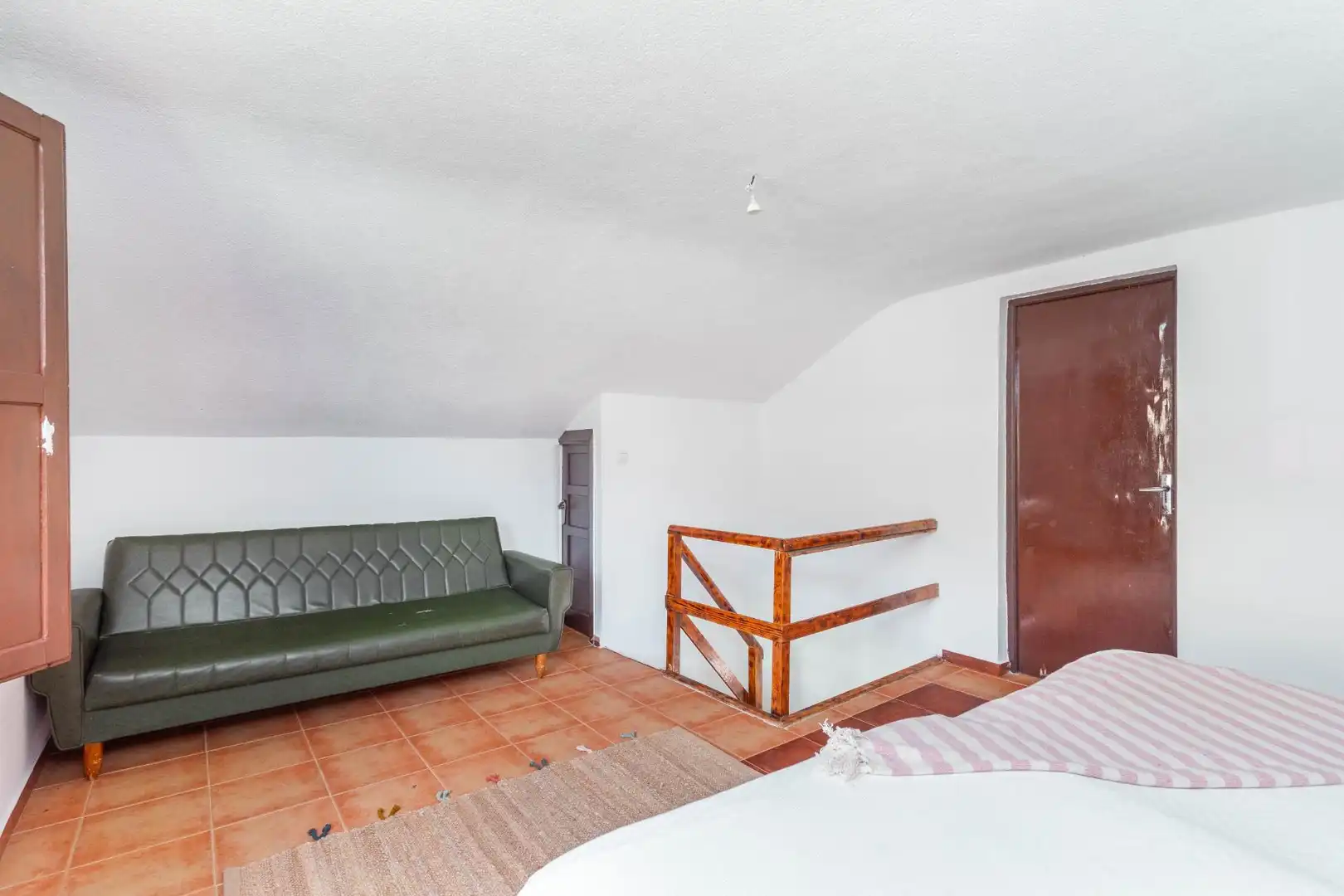Habitación de Casa o chalet en venta en Burón con Jardín privado y Amueblado