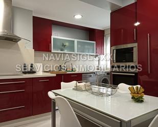 Kitchen of Flat to rent in Vigo   with Parquet flooring, Furnished and Oven