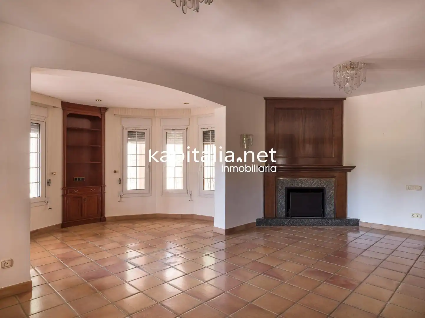 Sala d'estar de Casa o xalet en venda en Ontinyent amb Calefacció, Jardí privat i Traster