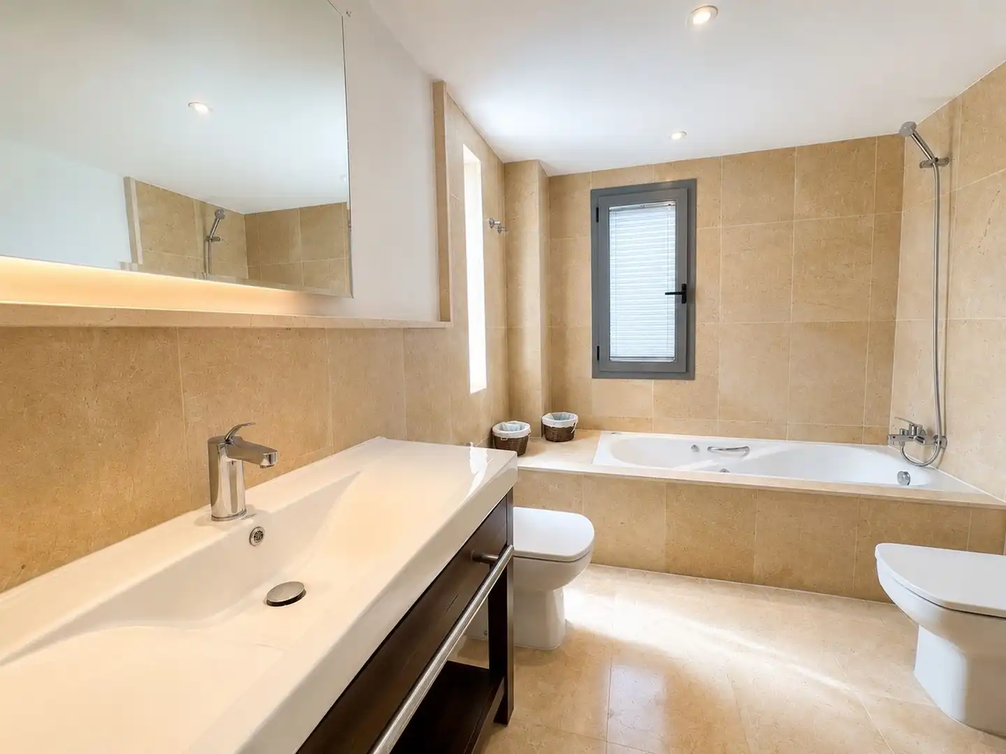 Flat with pool for sale in La Zagaleta, imagen 11