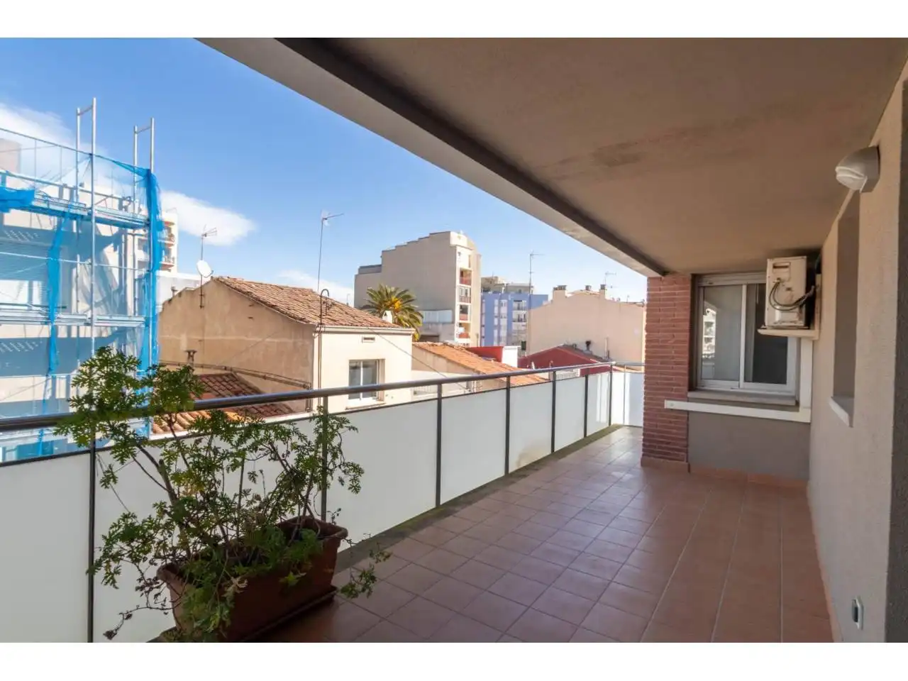 Balcony of Duplexes for sale in Terrassa  with Air Conditioner, Heating and Parquet flooring