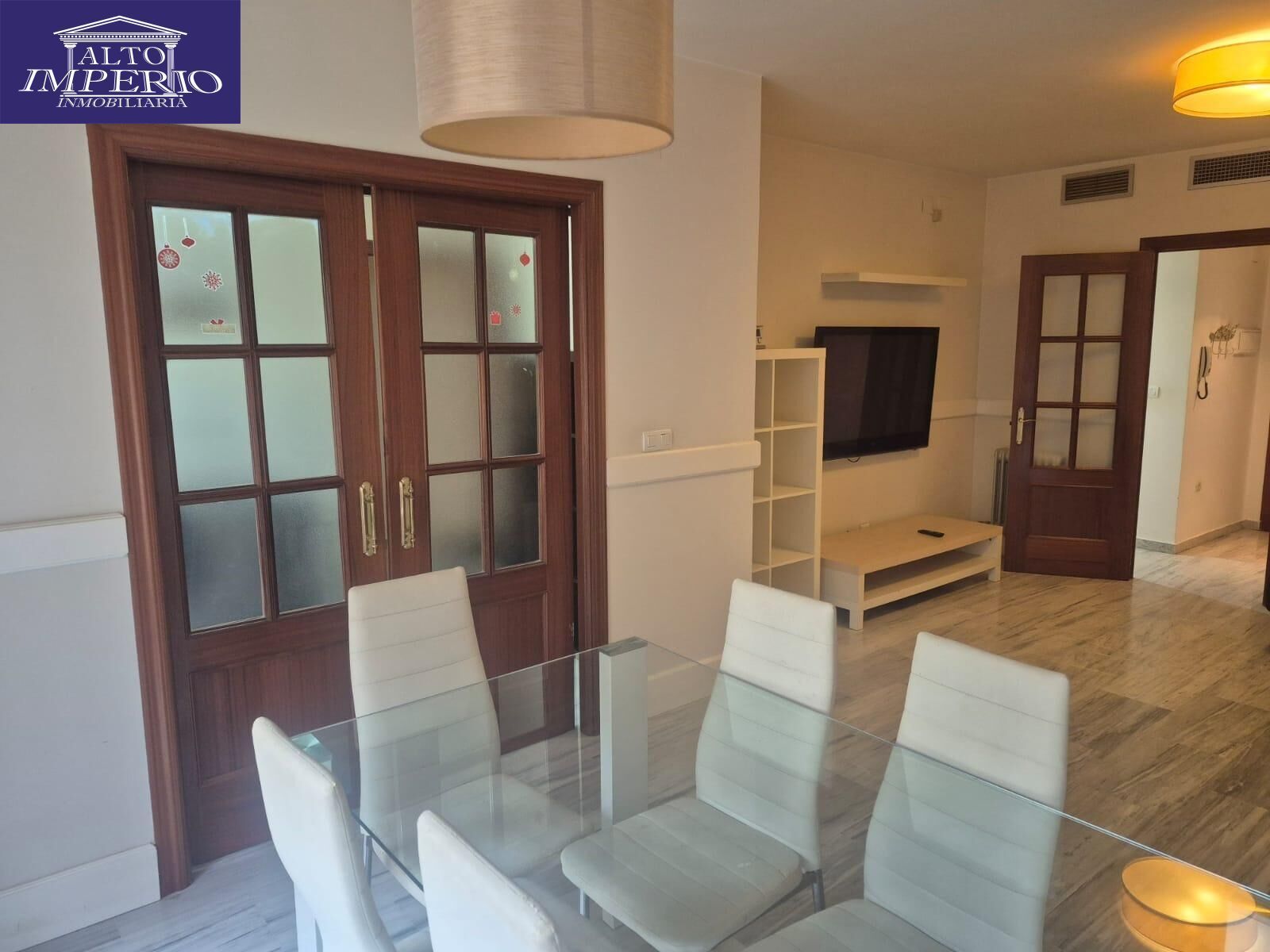 Dining room of Flat to rent in  Granada Capital  with Air Conditioner and Furnished
