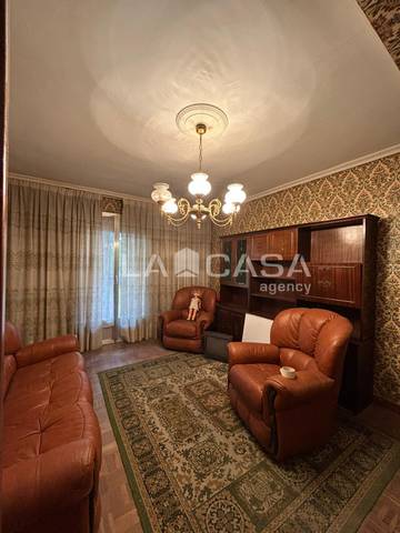 Piso en Venta en Calle Esteban Jordán en Cuatro de Marzo