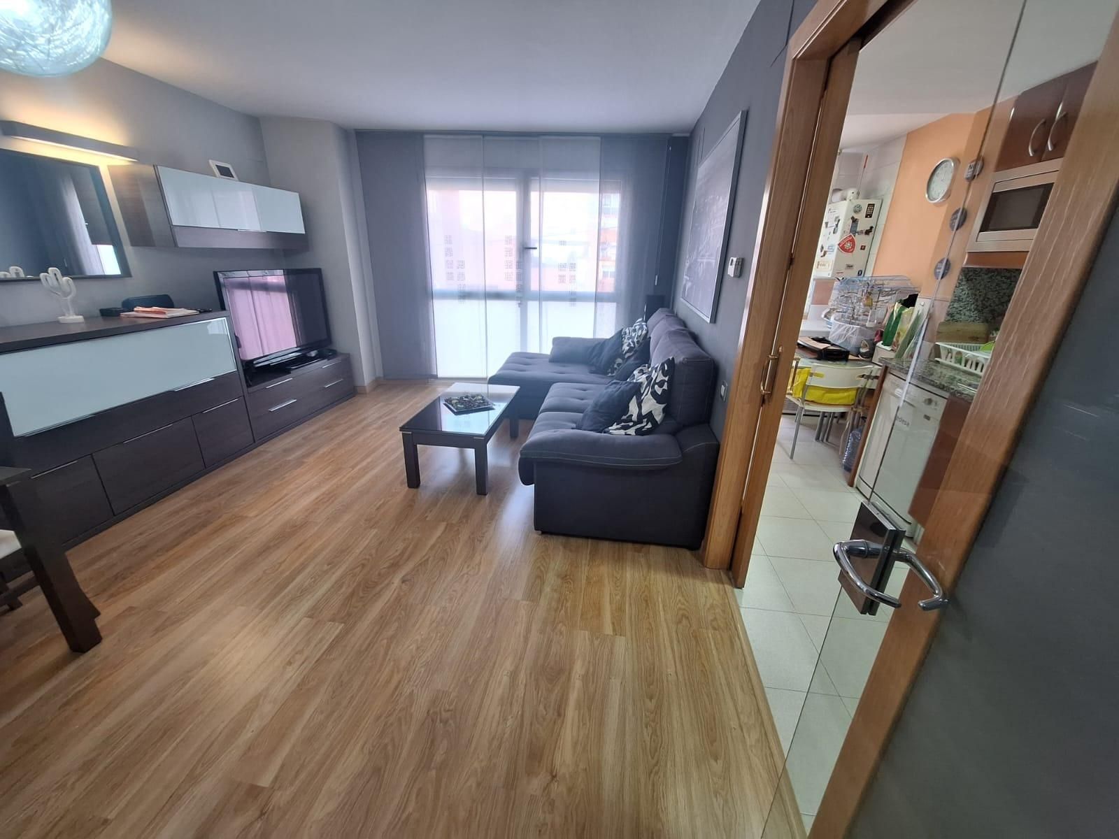 Living room of Single-family semi-detached for sale in Sabadell  with Air Conditioner, Heating and Terrace