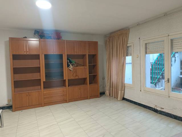 Planta baja en Venta en Sant Pere Nord