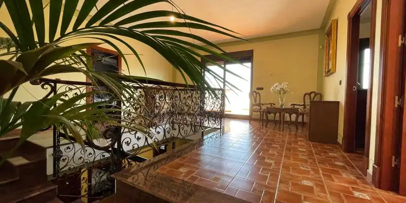 Casa o xalet en venda en Loja amb Aire condicionat, Jardí privat i Terrassa