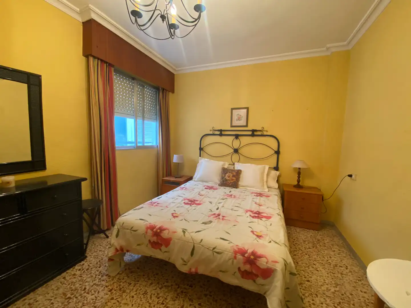 Habitación de Piso en venta en Alicante / Alacant con Aire acondicionado, Amueblado y Balcón