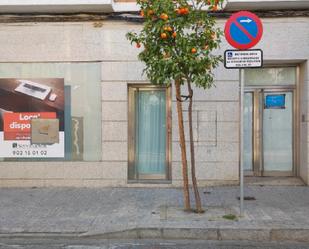 Vista exterior de Local en venda en  Sevilla Capital