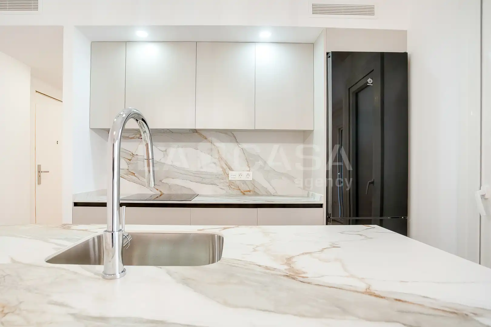 Cocina de Piso en venta en Barcelona con Calefacción