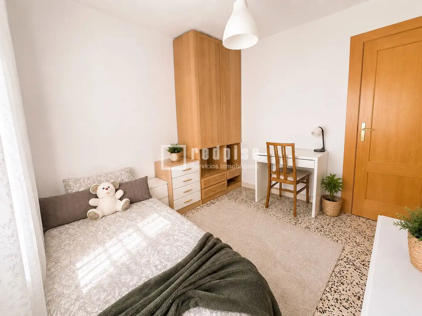 Habitación de Piso en venta en Madrid con Calefacción y Terraza