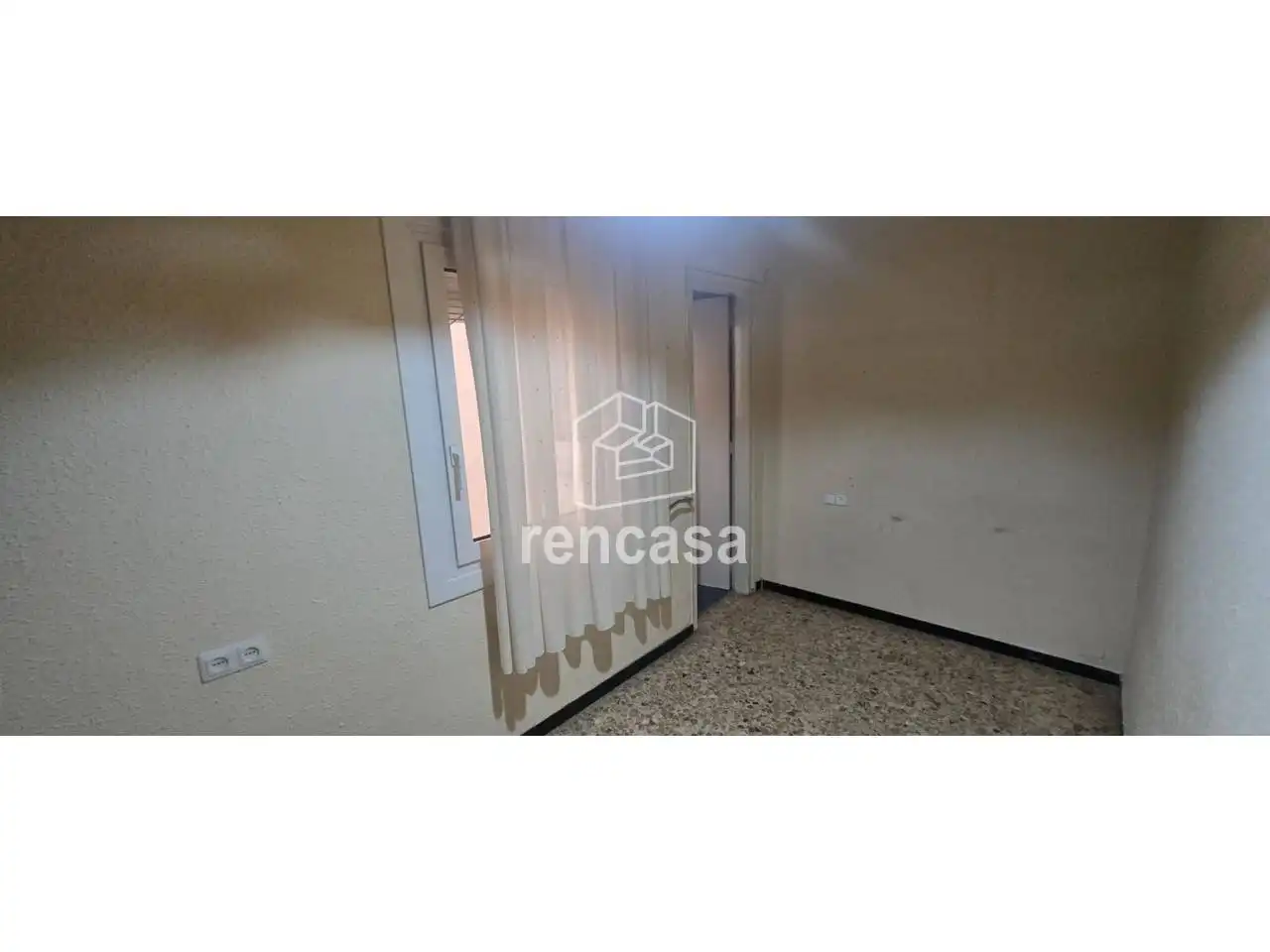 Wohnung zum Verkauf in Lleida mit Heizung, Terrasse und Möbliert