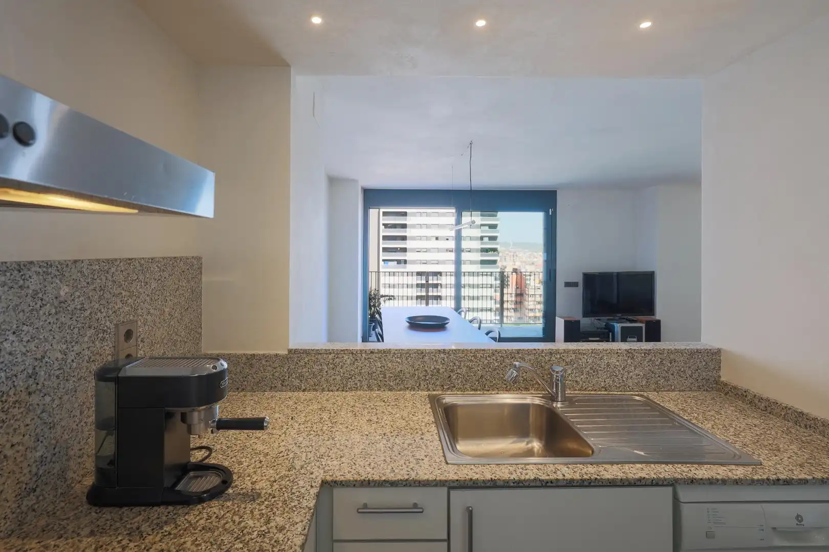 Cocina de Piso de alquiler en L'Hospitalet de Llobregat con Aire acondicionado, Calefacción y Parquet