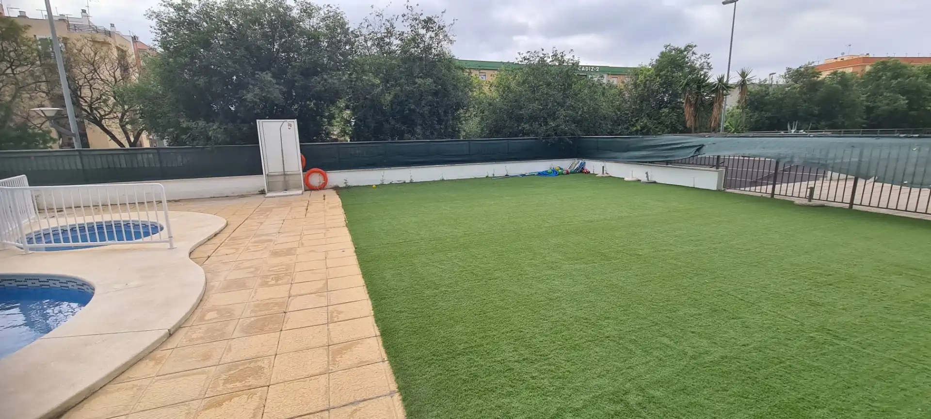 Jardín de Piso en venta en  Sevilla Capital con Amueblado