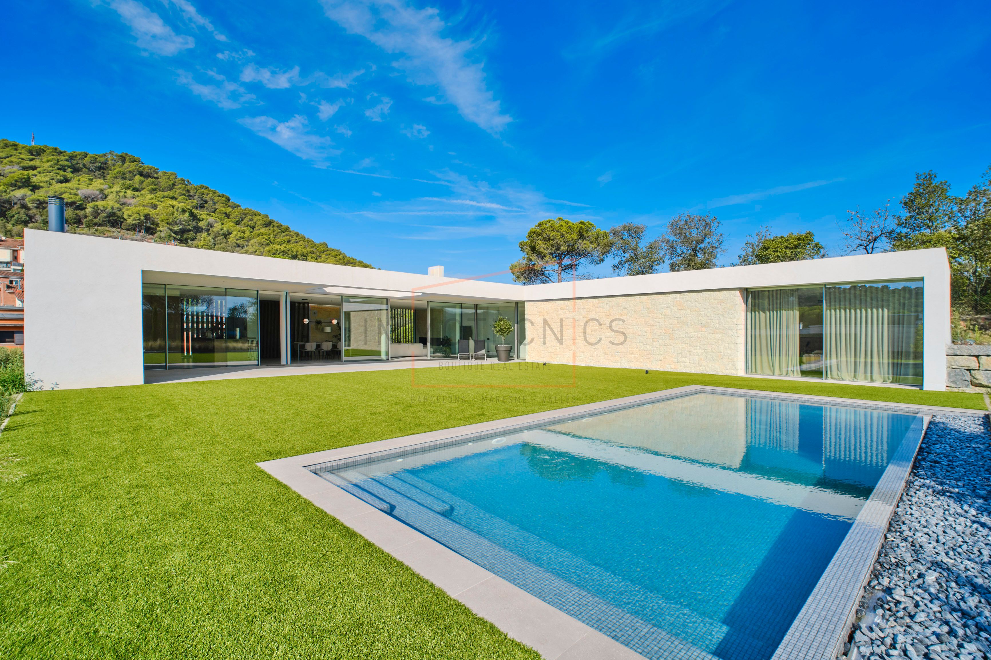 Exterior view of House or chalet for sale in Vallromanes  with Air Conditioner, Heating and Private garden