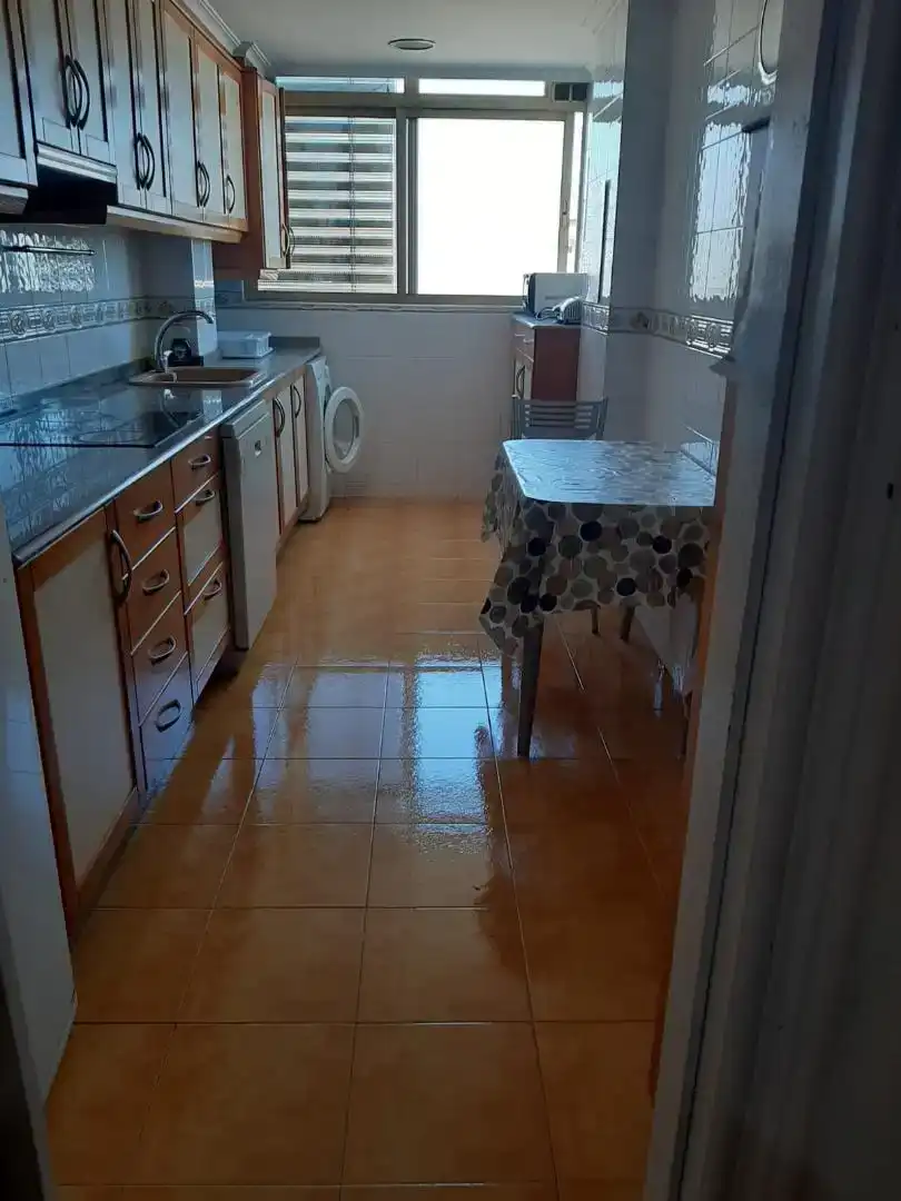 Cuina de Apartament de lloguer en  Valencia Capital amb Aire condicionat