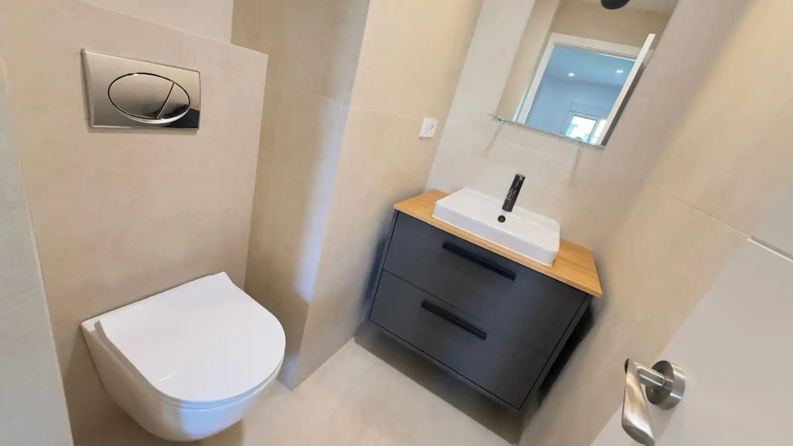 Bany de Apartament de lloguer en Pla - Carolinas