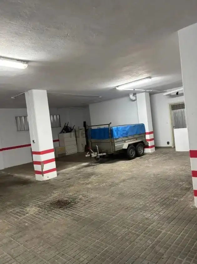 Parkplatz von Wohnung zum Verkauf in Ourense Capital  mit Heizung, Privatgarten und Parkett