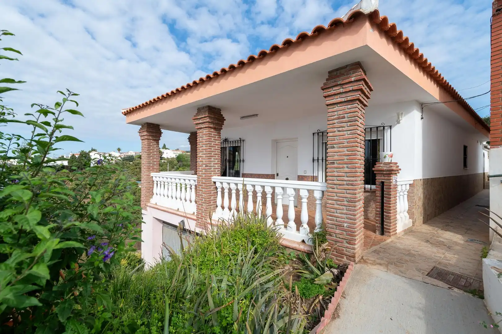 Houses for sale in Cortijo los Pérez, Benajarafe