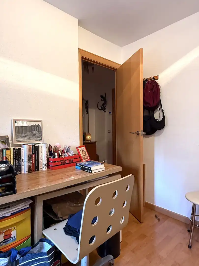 Dormitori de Pis en venda en L'Hospitalet de Llobregat amb Aire condicionat, Calefacció i Parquet