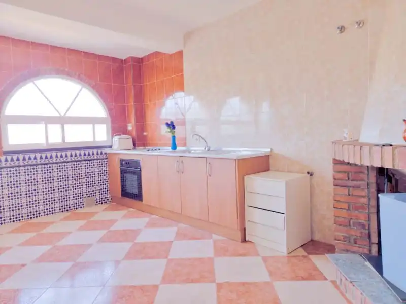 Cuina de Casa o xalet en venda en Alhaurín de la Torre amb Piscina