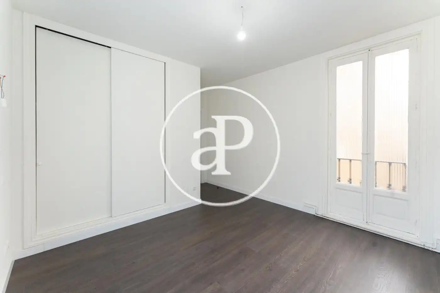 Bedroom of Flat for rent in Madrid  with Air Conditioner, Heating and Balcony