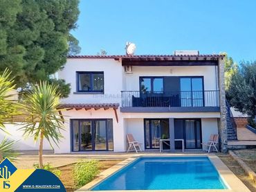 Villa con piscina in vendita a Marisol Park - Ortembach - Los Almendros