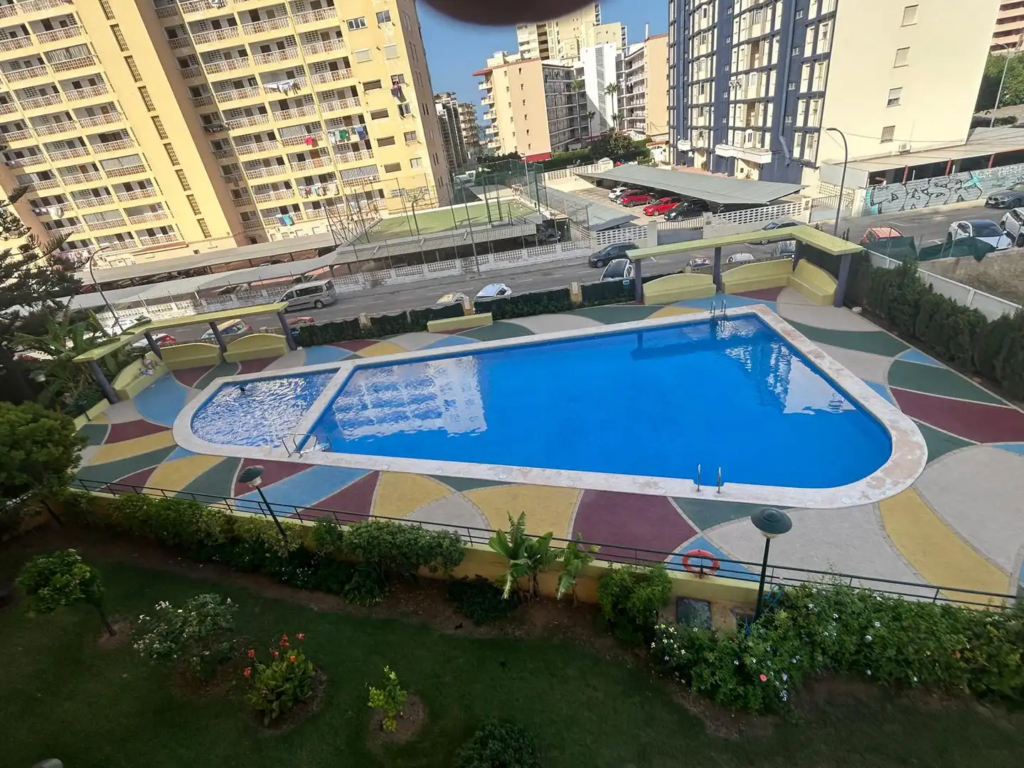 Piscina de Apartamento en venta en Gandia con Aire acondicionado, Amueblado y Piscina comunitaria