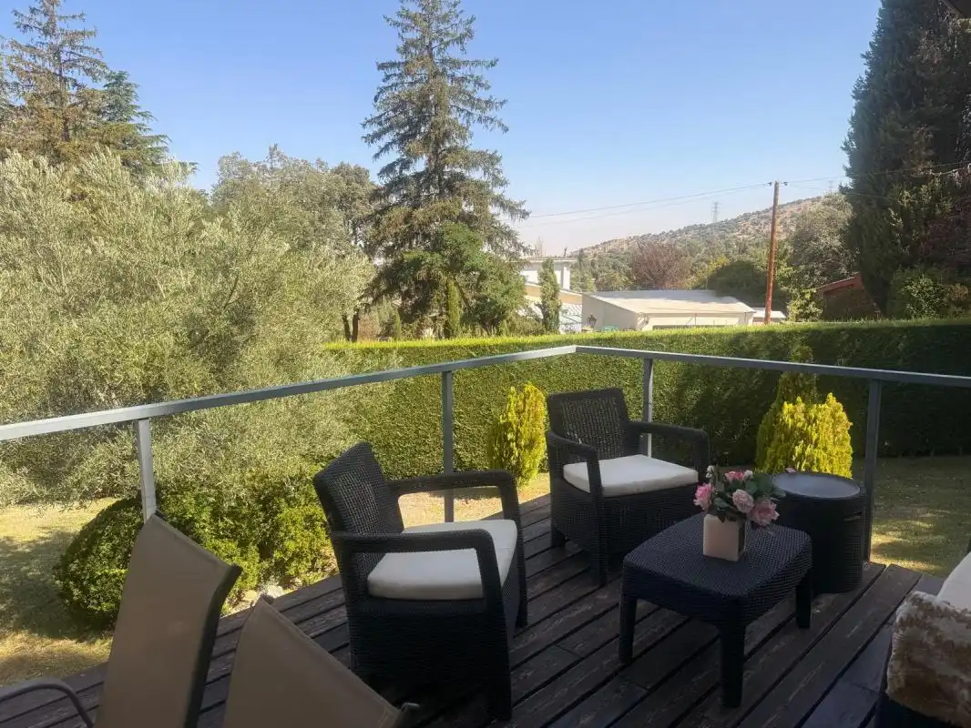 Terrassa de Finca rústica en venda en El Espinar amb Calefacció, Jardí privat i Terrassa