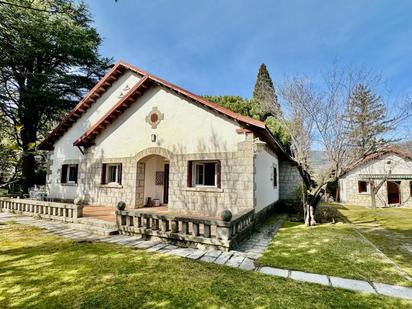 Vista exterior de Casa o xalet en venda en Los Molinos amb Calefacció, Jardí privat i Terrassa