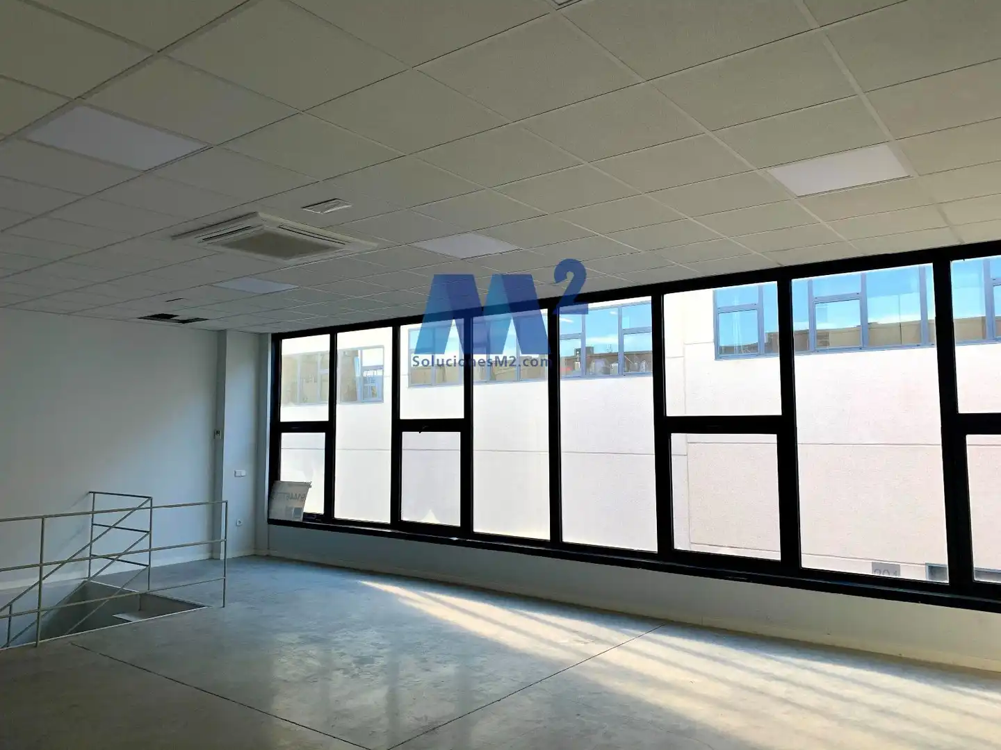 Nave industrial en venta en Alcobendas