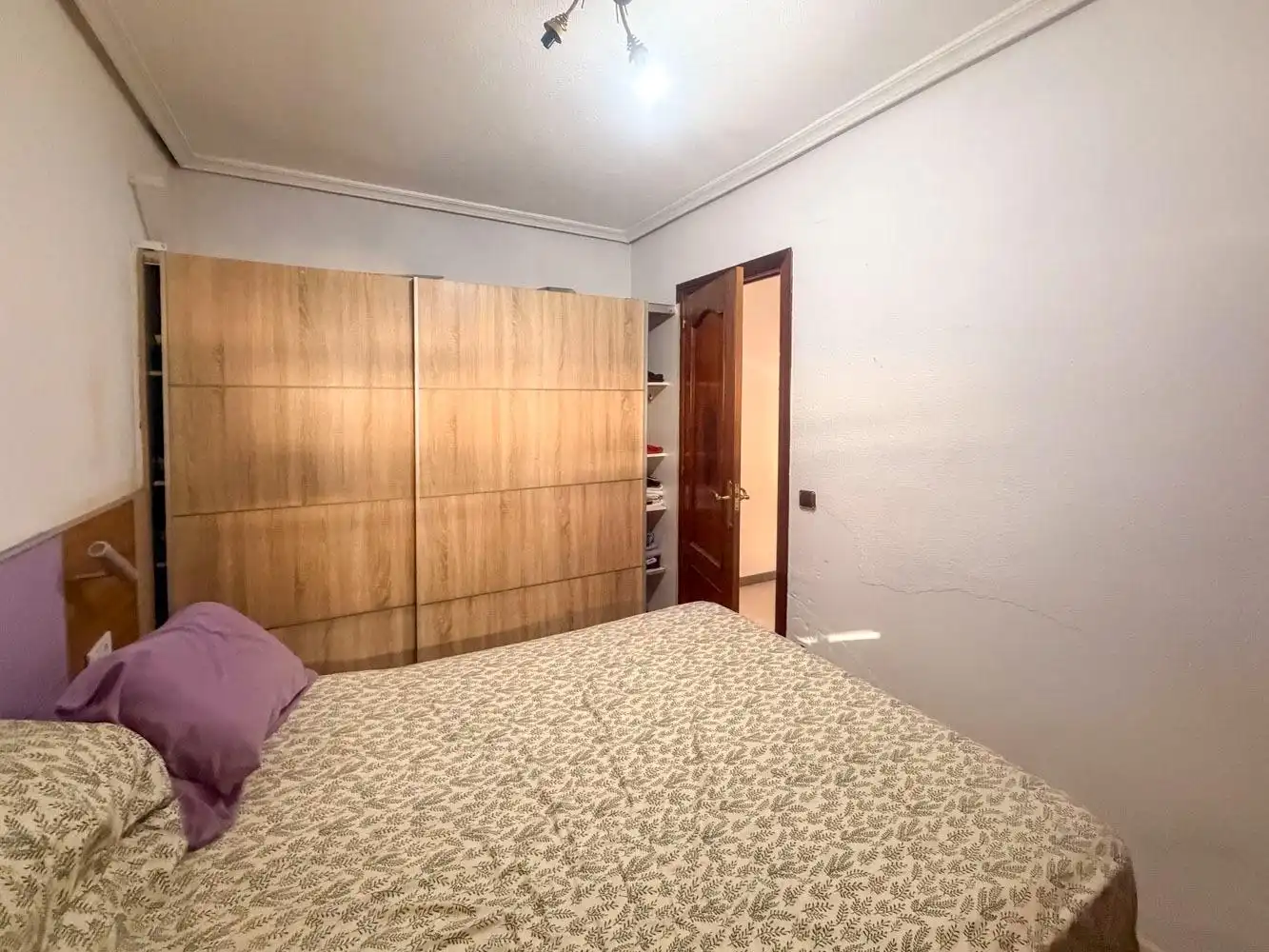 Habitación de Piso en venta en Madrid con Calefacción