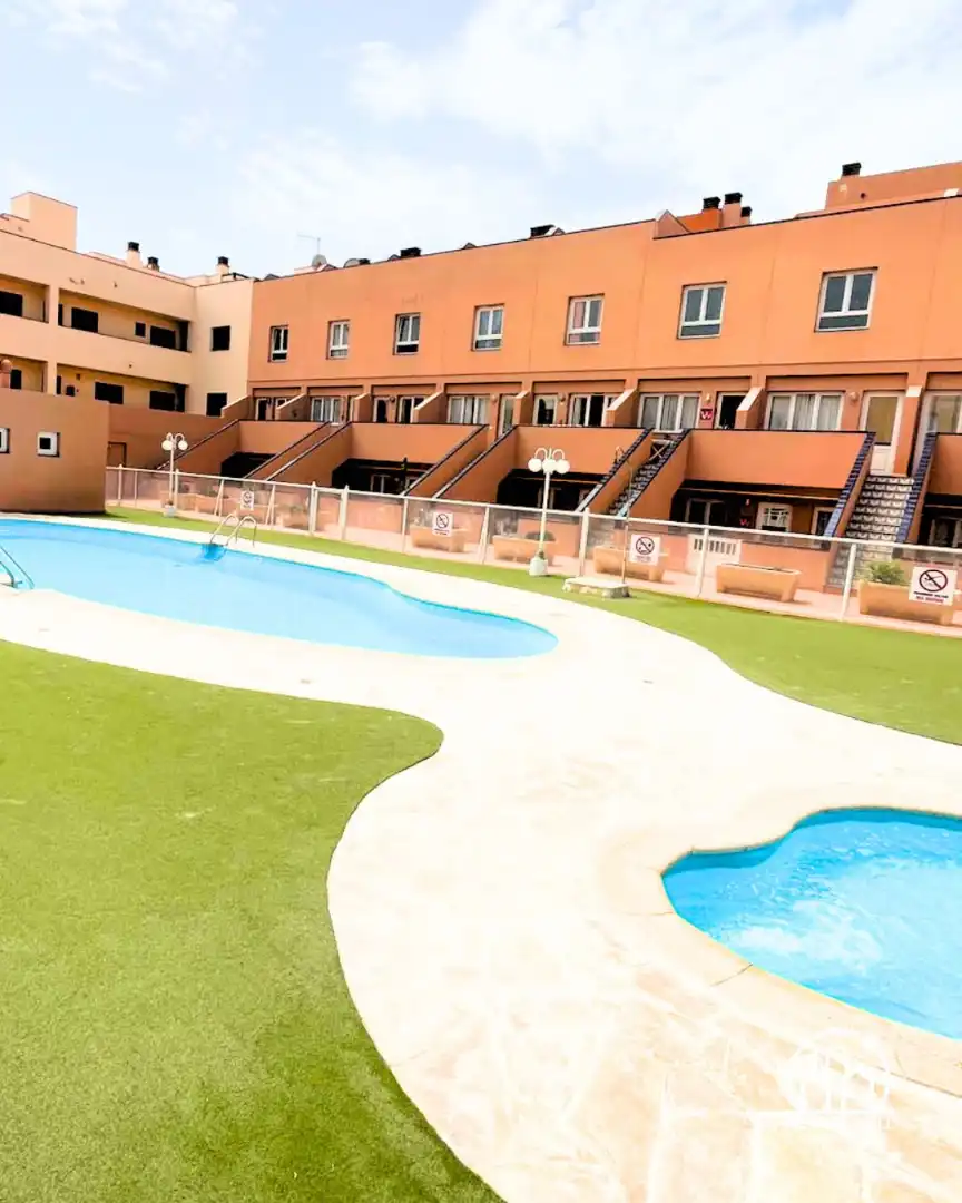 Appartement compact avec piscine à vendre à Calle la Caleta, imagen 2