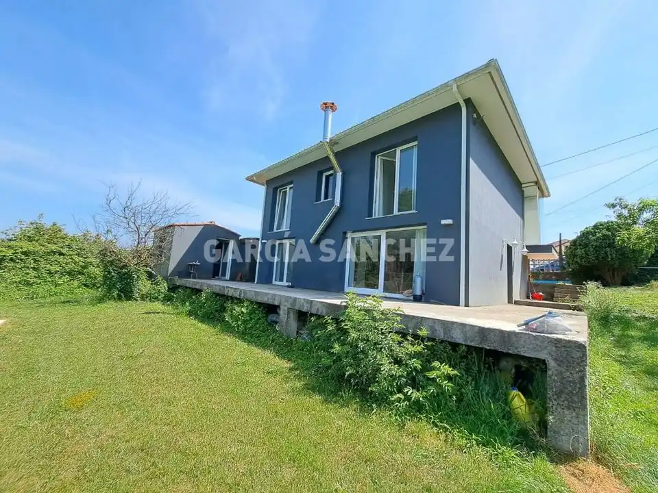 Exterior view of Houses for sale in Boiro  with Furnished