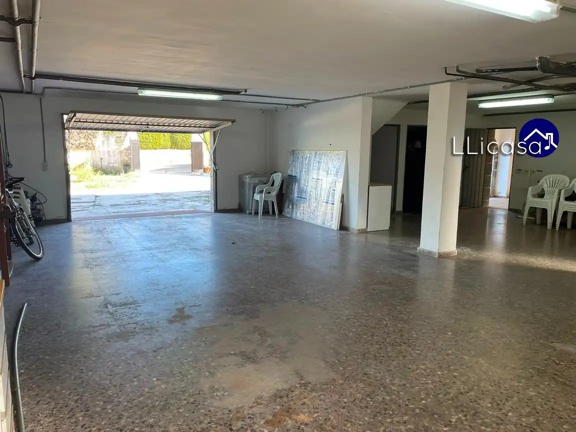Casa o chalet en venta en La Pobla de Vallbona con Calefacción, Jardín privado y Terraza
