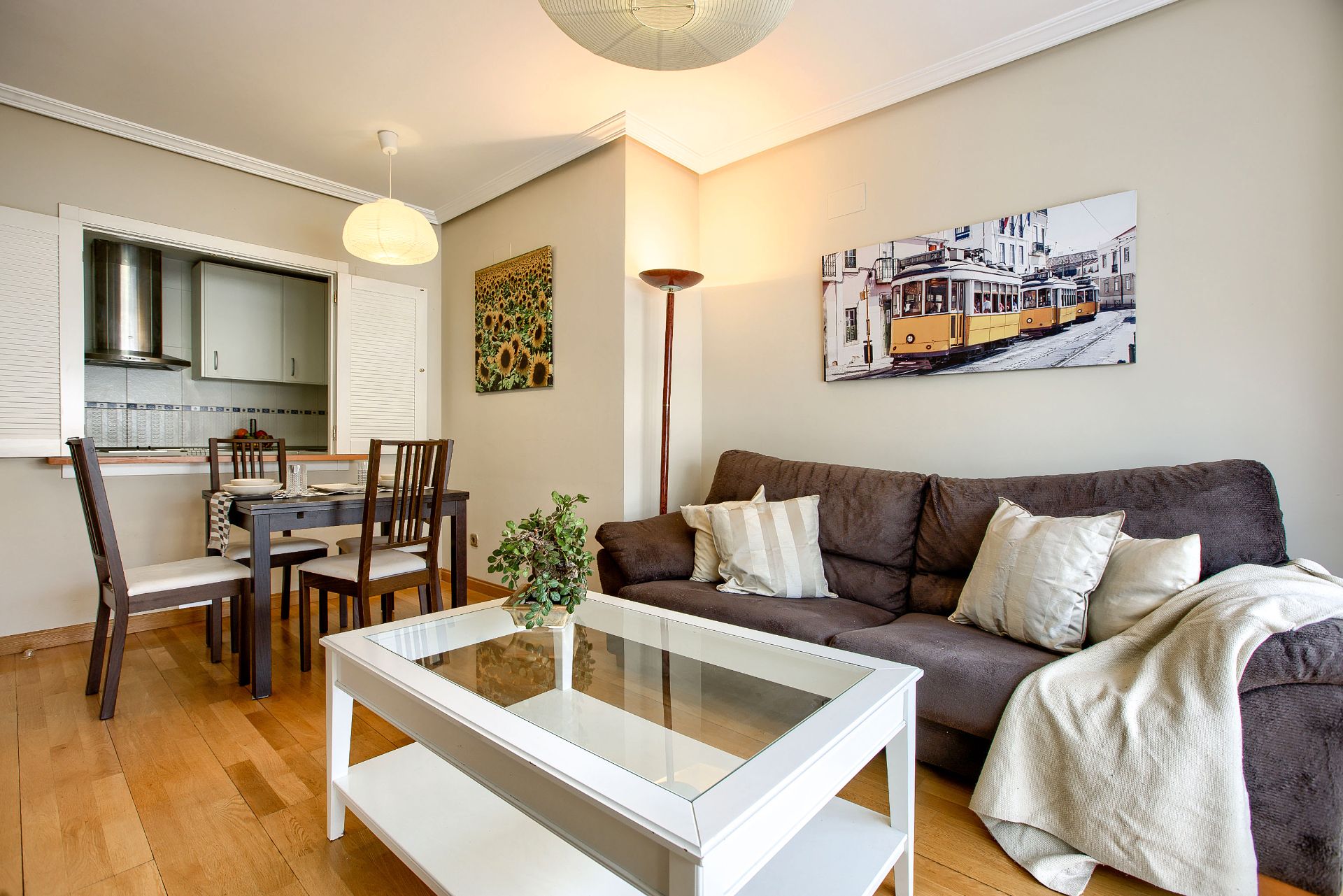 Living room of Apartment to rent in  Madrid Capital  with Air Conditioner, Heating and Parquet flooring