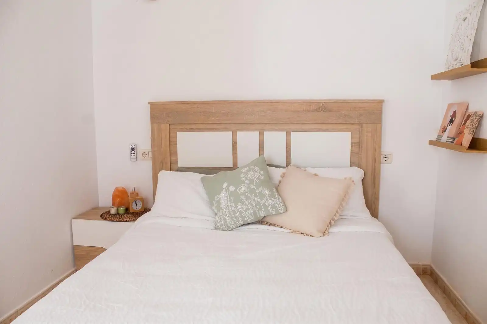 Dormitori de Apartament de lloguer en Torrevieja amb Piscina, Moblat i Rentadora
