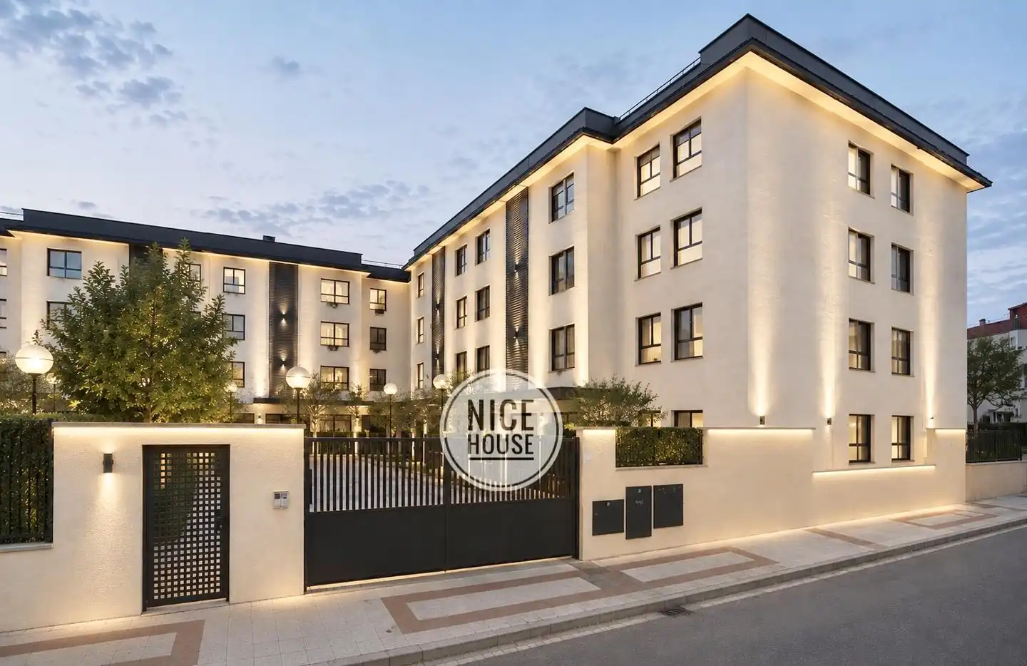 Exterior view of Flat for sale in Getafe  with Air Conditioner