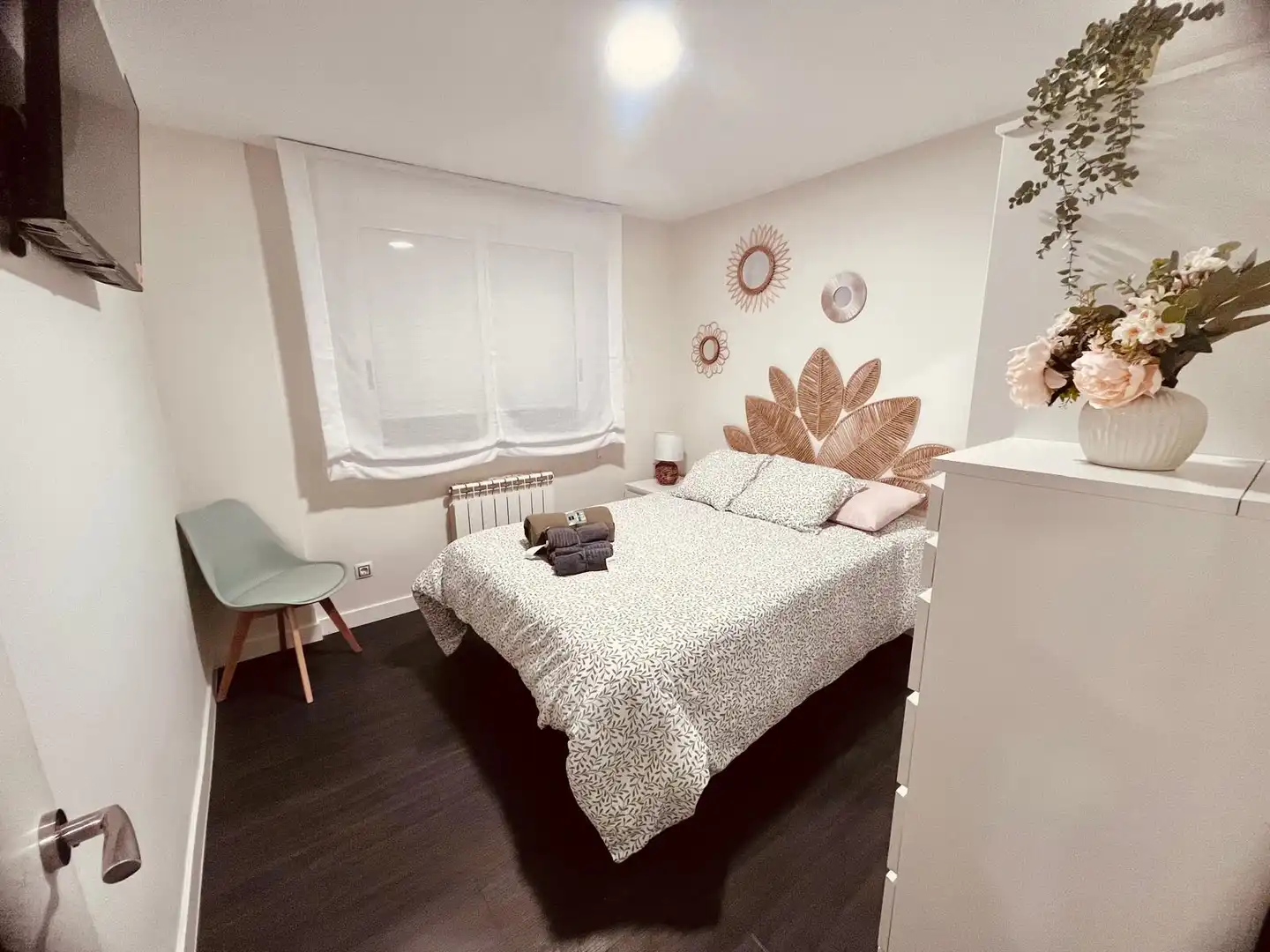Schlafzimmer von Wohnung zur Miete in Burgos mit Möbliert