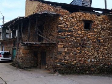 Haus zum Verkauf in Calle Iglesia 8