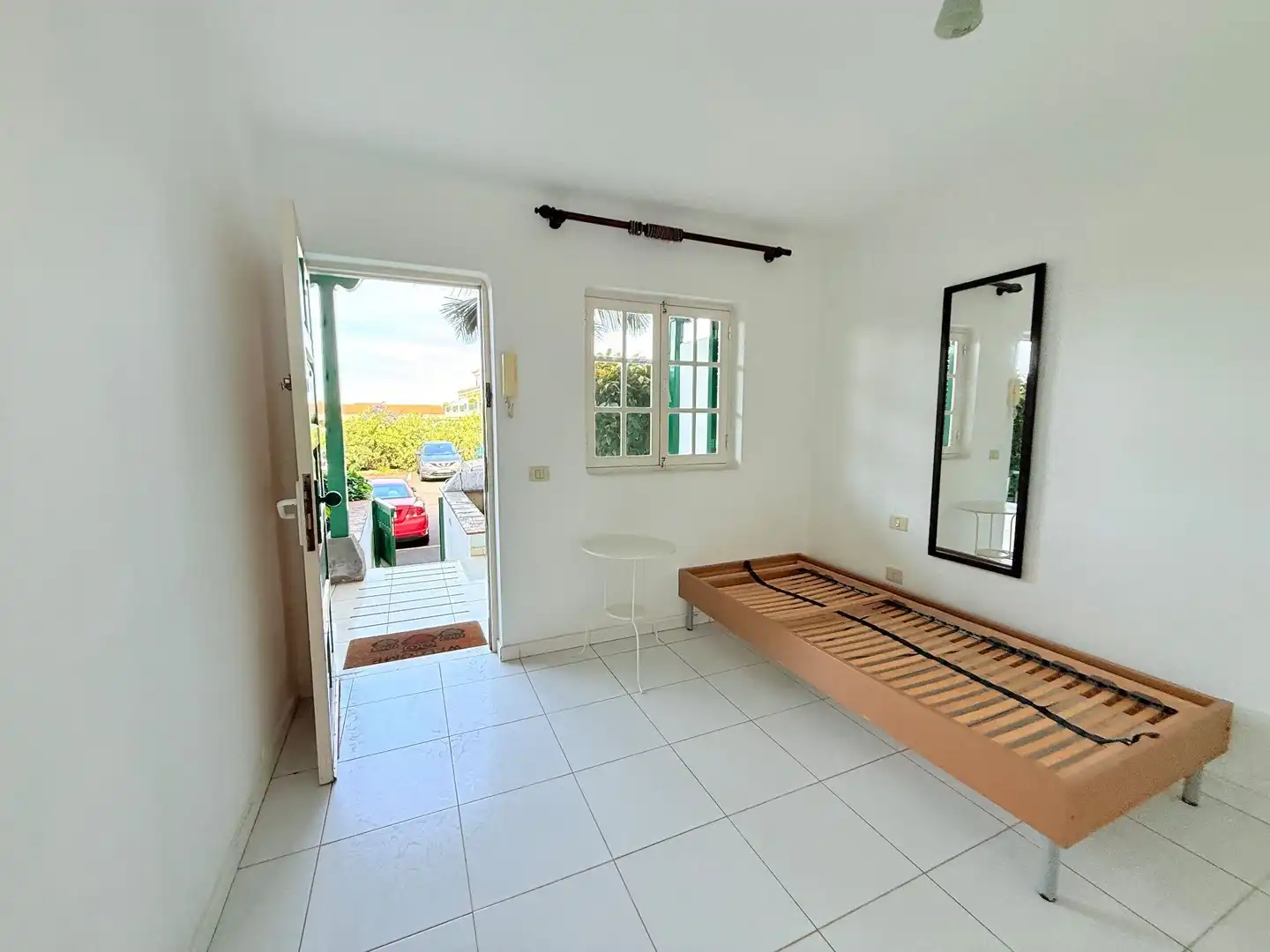 Habitación de Apartamento en venta en Puerto de la Cruz con Terraza y Piscina comunitaria