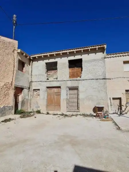 Chalet en venta en El Pinós / Pinoso, imagen 2